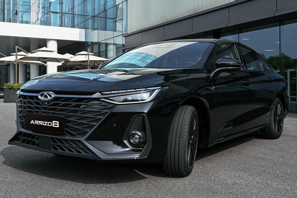 Chery Arrizo 8 mid-size sedan exterior view