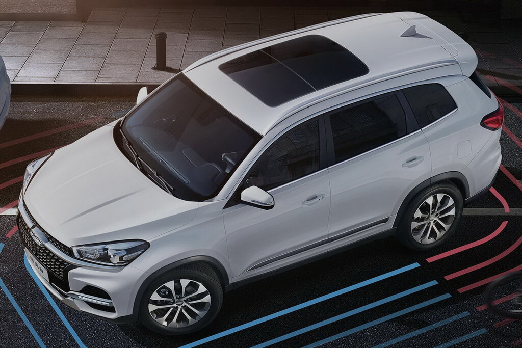 Chery Tiggo 8 mid-size crossover SUV front view