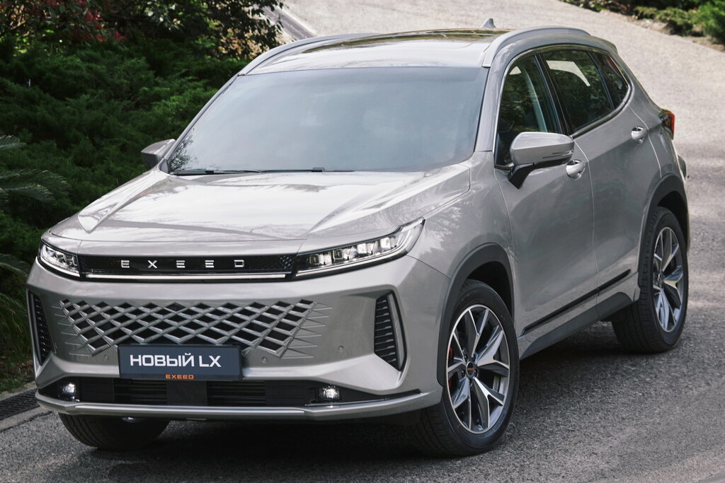 EXEED LX premium compact crossover SUV