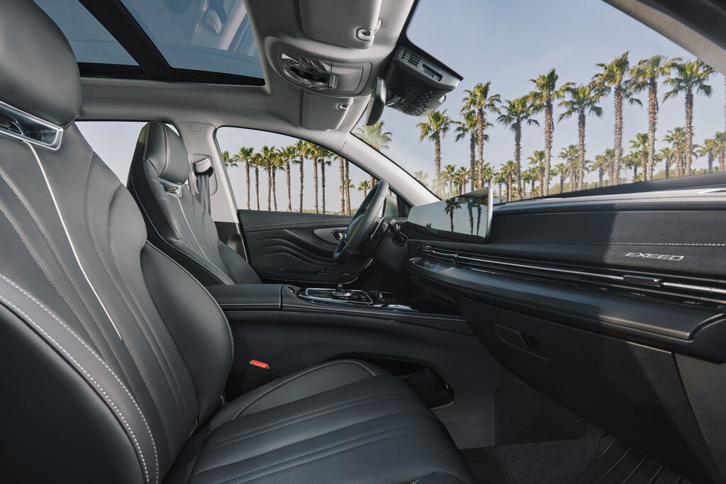 EXEED LX premium compact crossover SUV