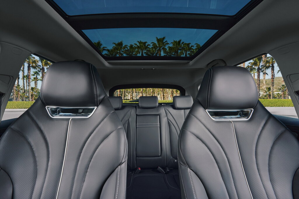 EXEED LX premium compact crossover SUV