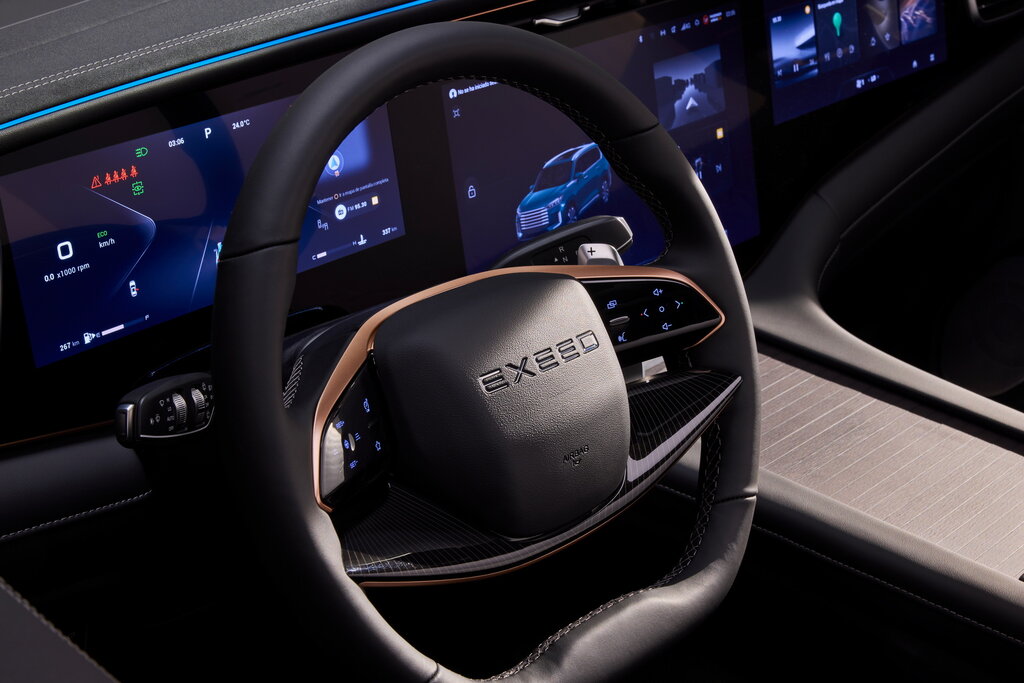 EXEED VX full-size premium SUV exterior view