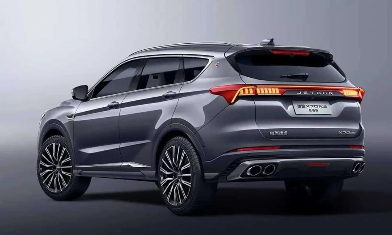 Jetour X70 Plus mid-size crossover SUV exterior view